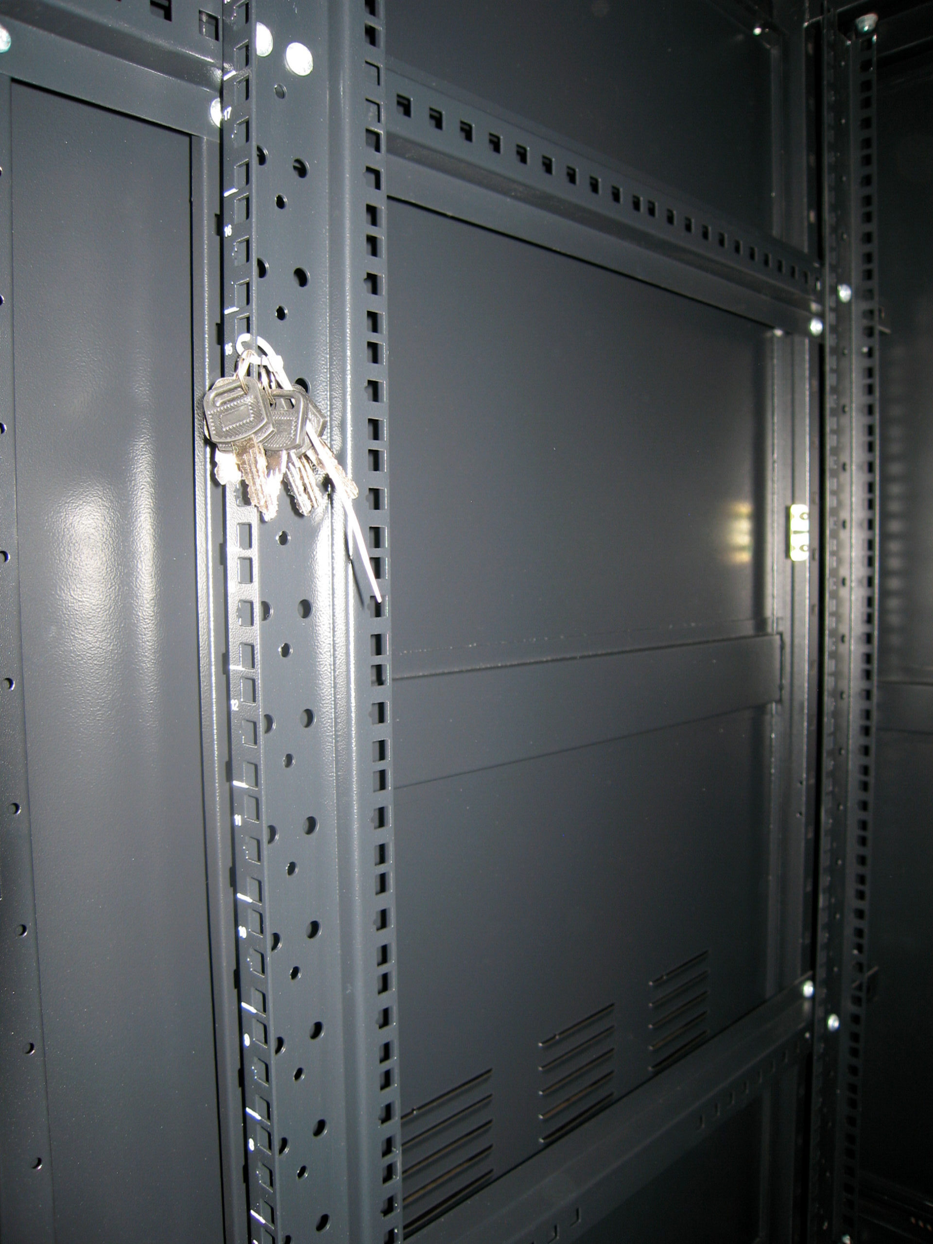 Rack de suelo 42U AN600 F600 AL2000 - Imagen 3
